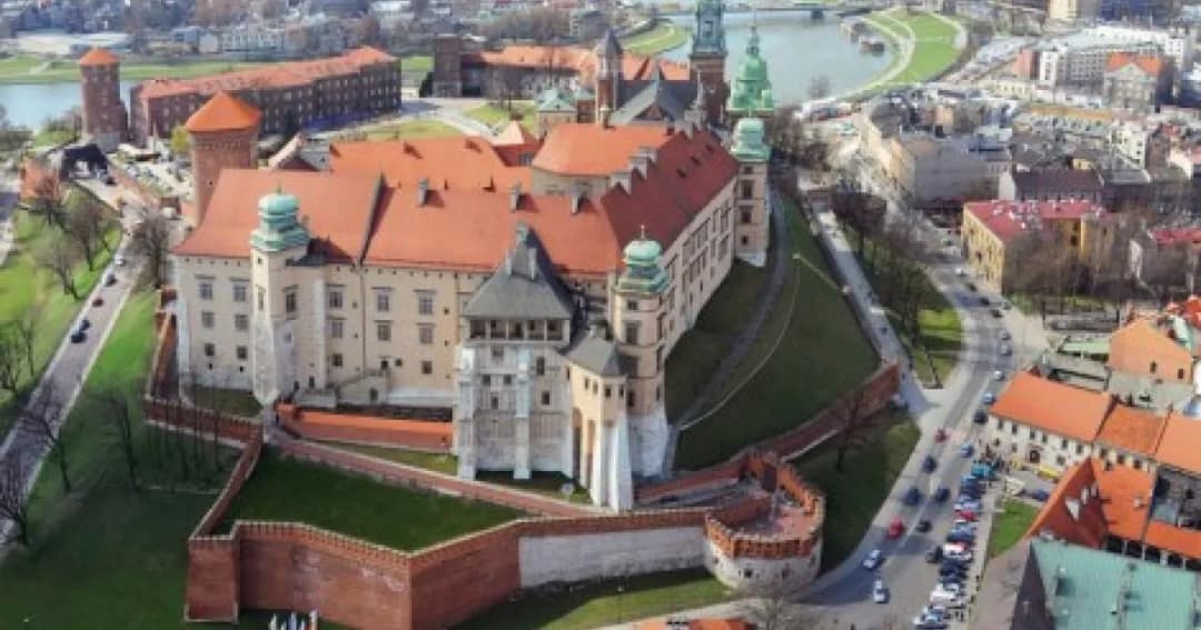 Zamki królewskie w Polsce: Odkryj ich fascynującą historię i atrakcje